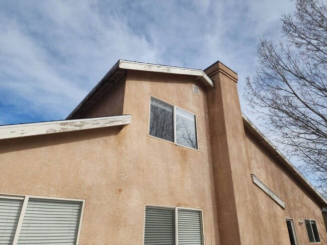 Building Photo - 93 N 4000 W