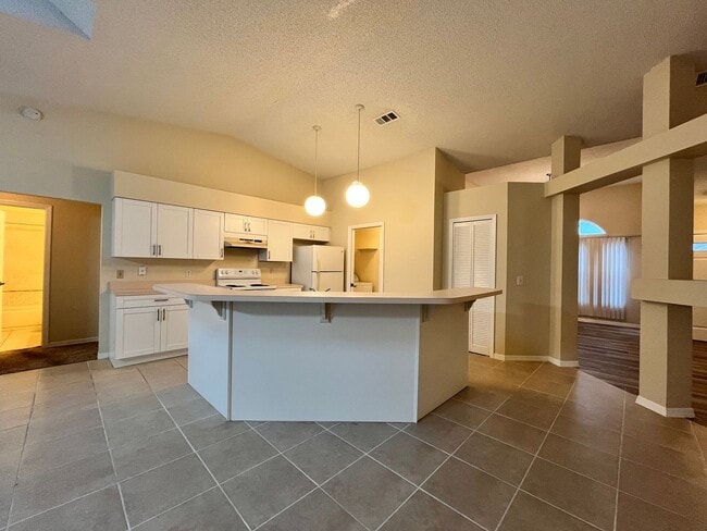 Building Photo - 3480 Fan Palm Blvd