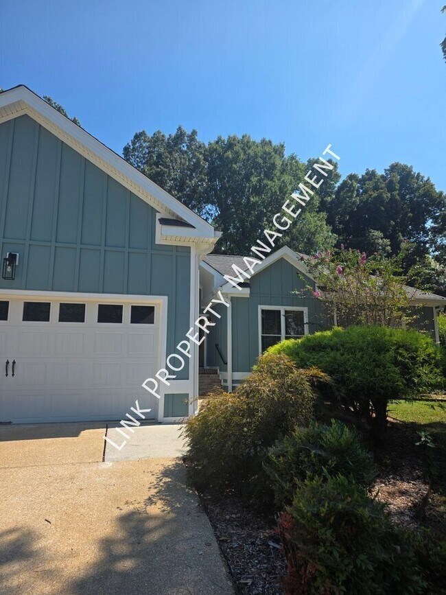 Building Photo - 6710 W Point Dr