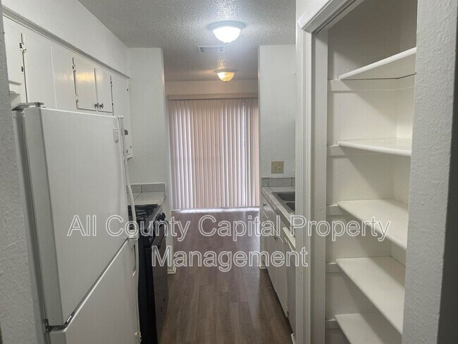 Building Photo - 5105 Teri Rd