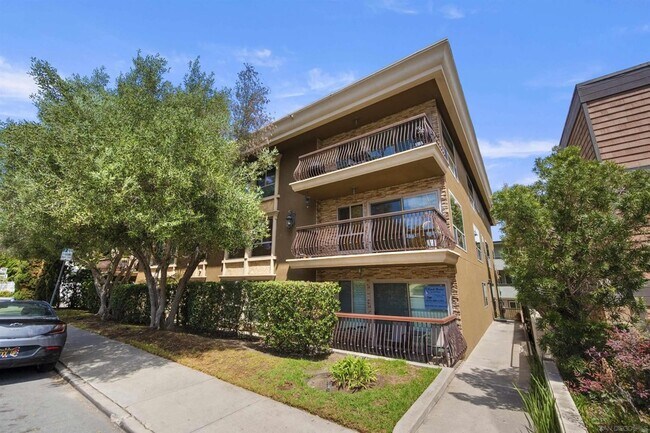 Building Photo - 2955 McCall St