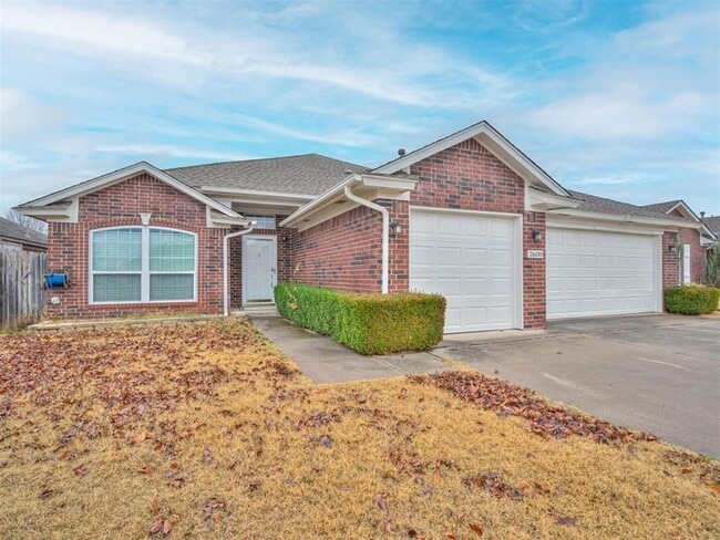 Building Photo - 2608 Southern Hills Dr