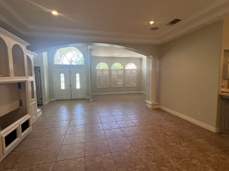 Building Photo - 1107 Beckenham Pkwy