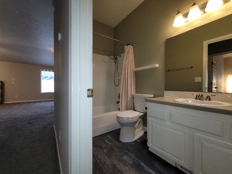 Building Photo - 5617 SW Windflower Dr