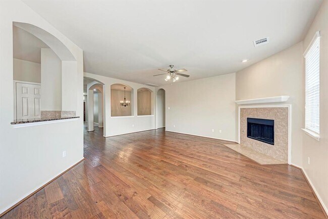 Building Photo - 11512 Shadow Creek Dr