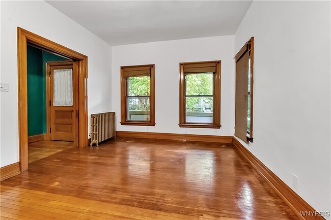 Building Photo - 110 Ashland Ave