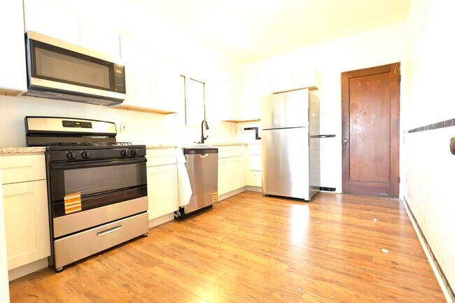 Building Photo - 3754 Dunnica Ave