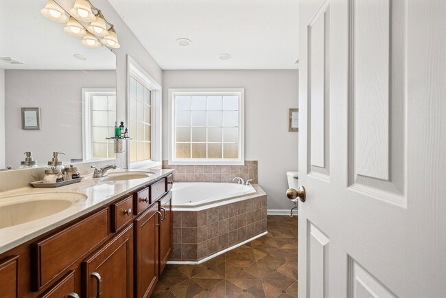 Building Photo - 2499 Old Timber Ct