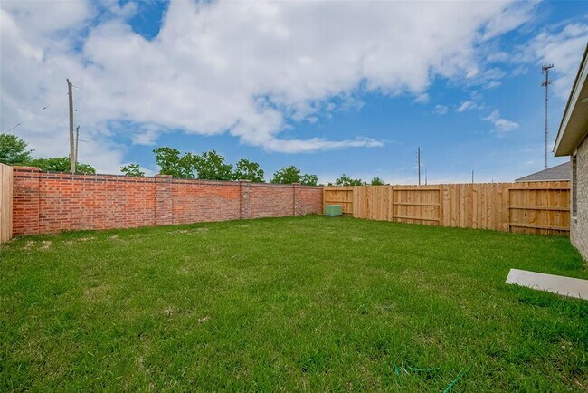 Building Photo - 3037 Dawn Sound Dr