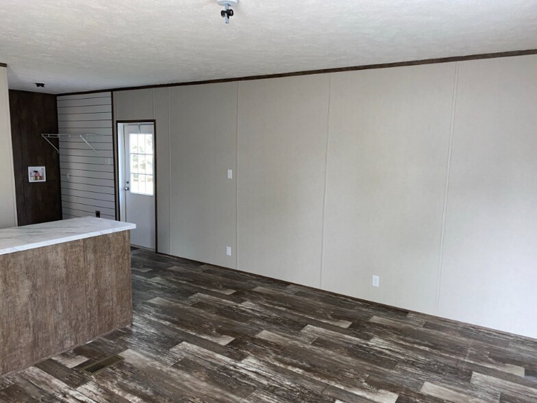 Building Photo - 1515 S Miller Ave