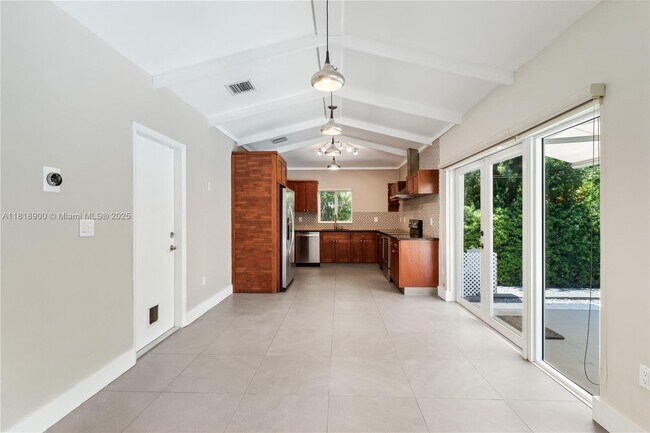 Building Photo - 601 Tibidabo Ave