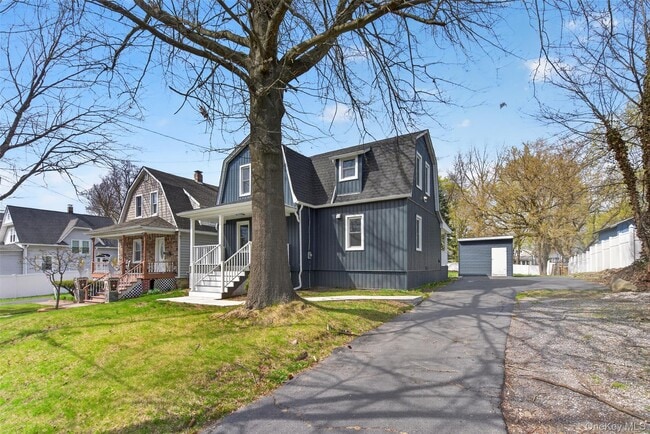 Building Photo - 62 Poplar St