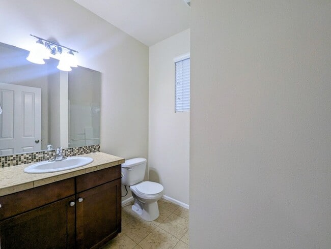 Building Photo - 4Bd/2.75Ba Lake Stevens House