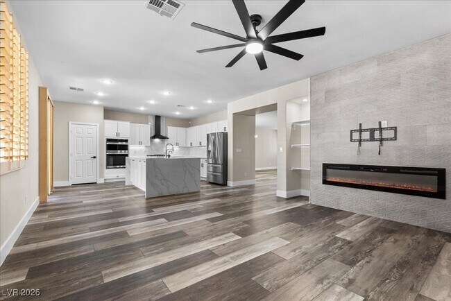 Building Photo - 10744 New Boro Ave