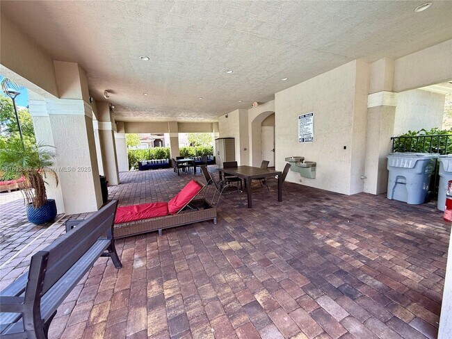 Building Photo - 1075 NW 33rd Manor