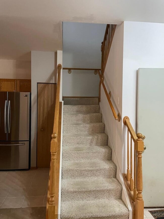 Building Photo - 724 County Line Rd