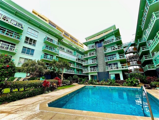 Building Photo - Diamond Head Ambassador - Available Now