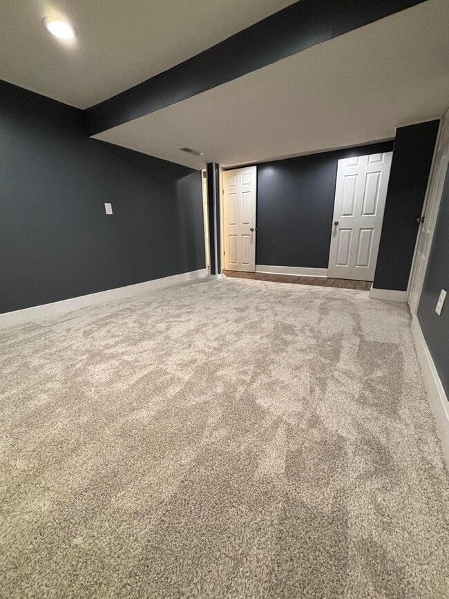 Building Photo - 514 Enfield Rd