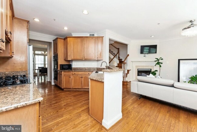 Building Photo - 7489 Carriage Hills Dr
