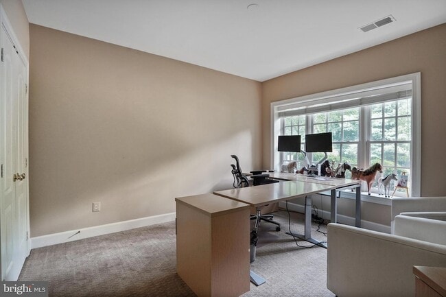 Building Photo - 9864 Walker Glen Ct