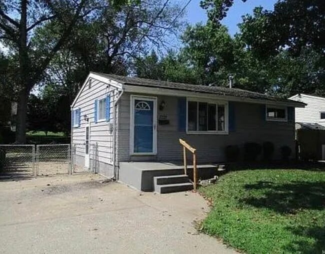 Building Photo - 7737 Clevedon St