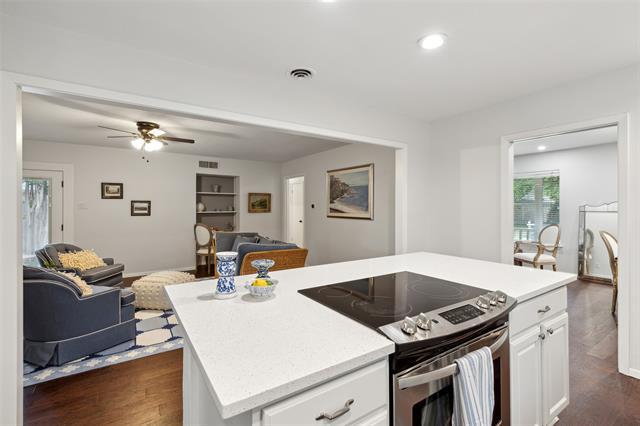 Building Photo - 8628 San Souci Dr