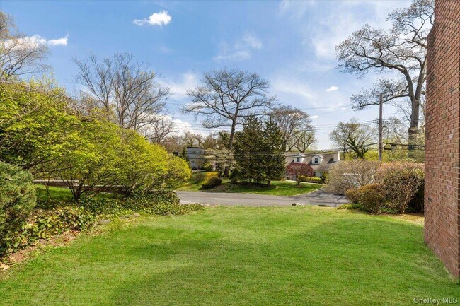 Building Photo - 117 Brendon Hill Rd