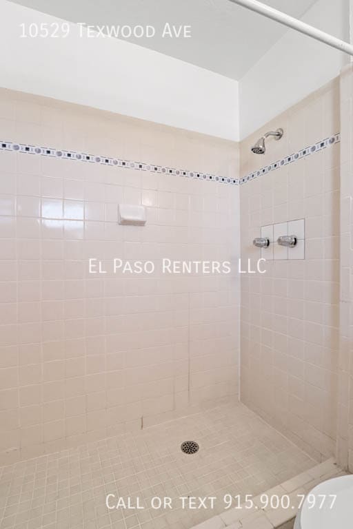 Building Photo - 10529 Texwood Ave