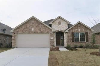 Building Photo - 812 Kinghaven Dr