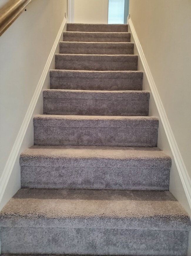 Building Photo - Convenient to Fort Pickett and Downtown Blackstone