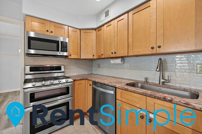 Building Photo - 13611 White Barn Ln
