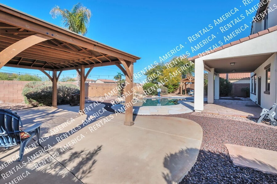 Building Photo - 6756 S Seton Ave