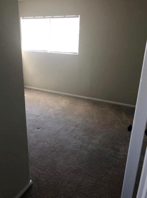 Building Photo - 718 Hogan Dr