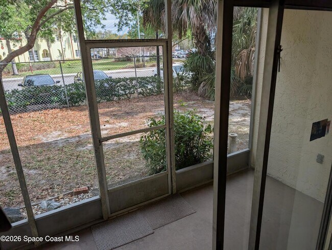 Building Photo - 3135 Shady Dell Ln