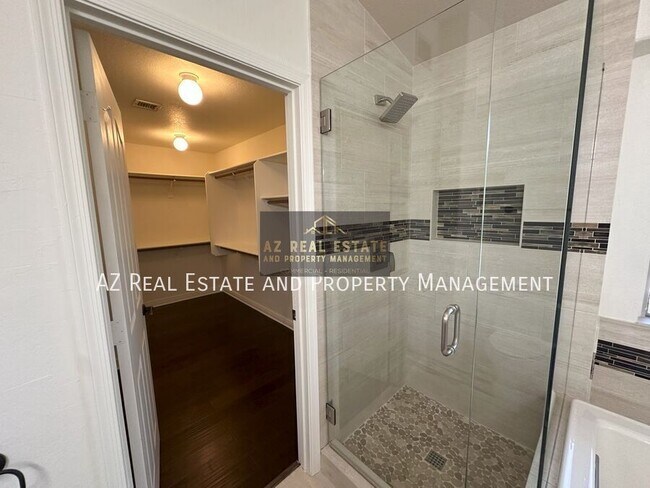 Building Photo - 1150 S Cholla St