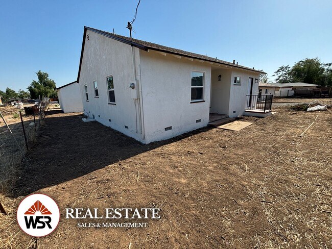 Building Photo - Fully Renovated 3BD/1.5BA House | Eucalyptus Ave, Moreno Valley
