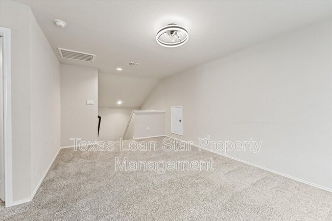 Building Photo - 21143 Waze Lewis Dr