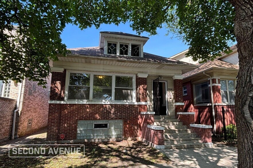 Primary Photo - 7318 S Eberhart Ave