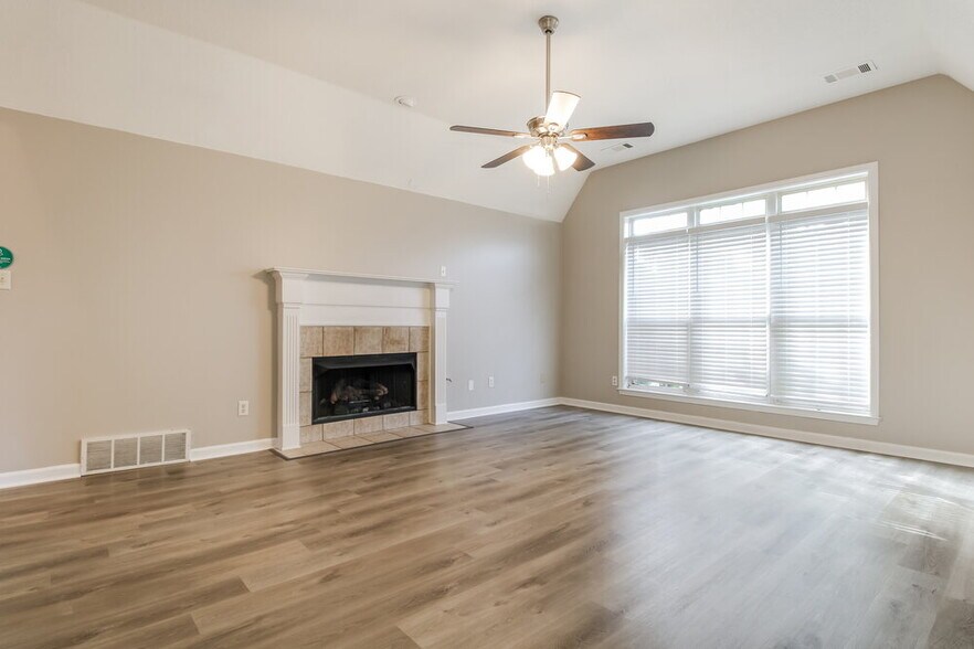 Building Photo - 5181 Summer Meadows Ln