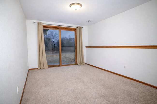 Building Photo - Moline Duplex