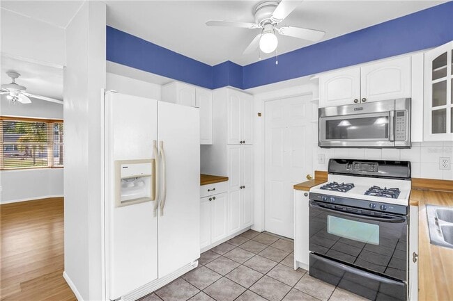 Building Photo - 6519 27th Way N