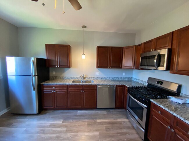 Building Photo - 181 N Balph Ave