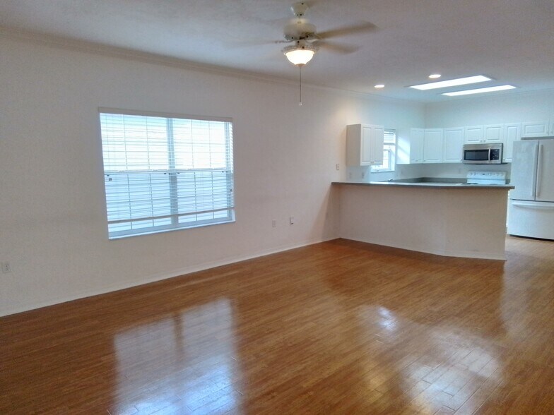 Building Photo - 4847 NW 78th Rd