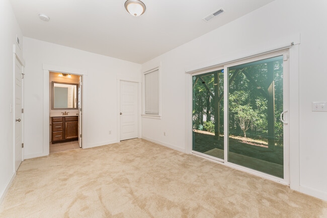 Building Photo - Cornerstone Townes