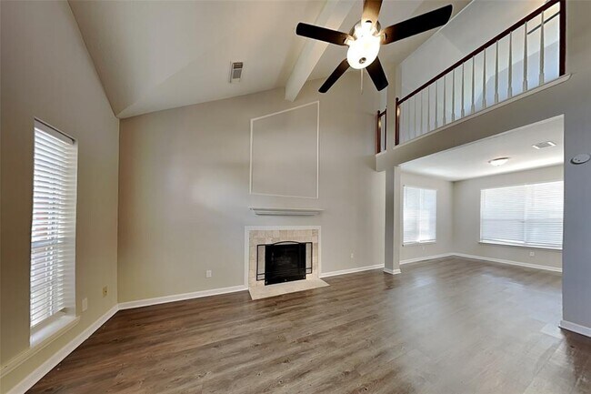Building Photo - 14023 Cypress Falls Dr