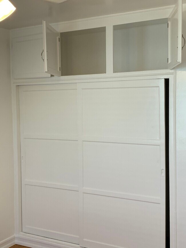 Bedroom closet - 3121 Arizona Ave