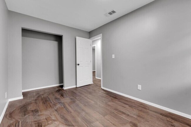 Building Photo - 2165 Pueblo Ave