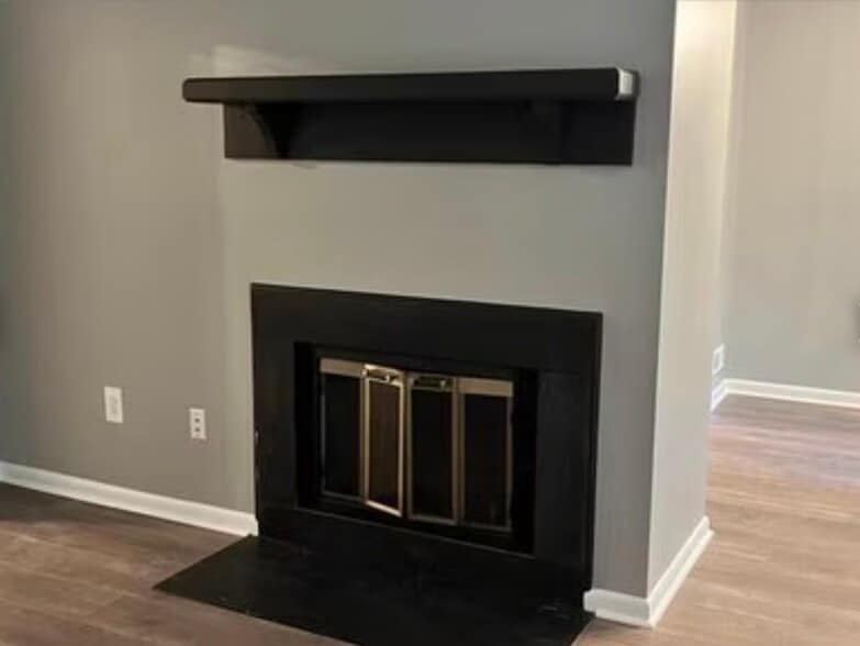 Building Photo - 306A Kelly Cv