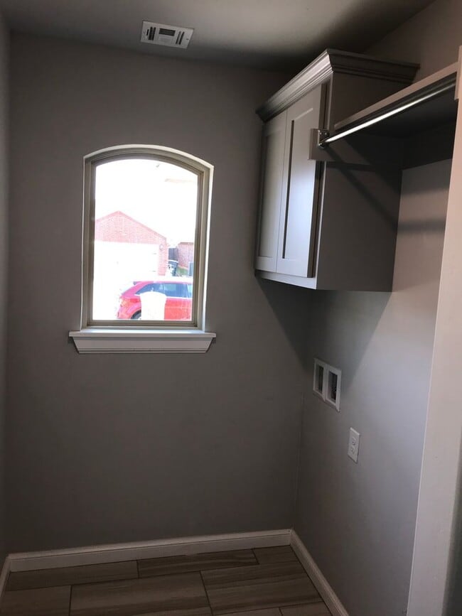 Building Photo - 2948 NW 181st St