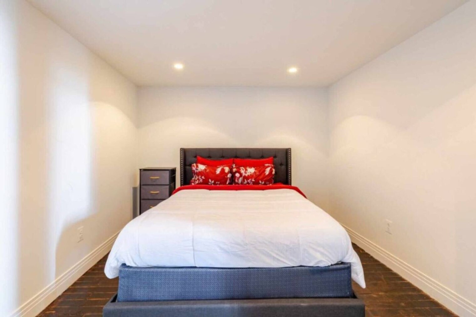 Building Photo - 227 Iron St